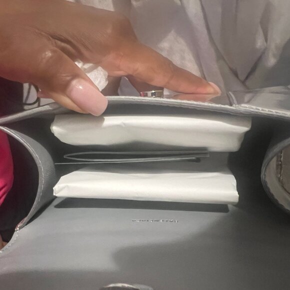 BALENCIAGA HOURGLASS XS HANDBAG MIRROR EFFECT IN SILVER - Picture 8 of 8